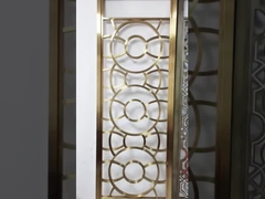 Nuova parete divisoria per schermi in acciaio inossidabile Hotel scavato al laser in metallo al titanio