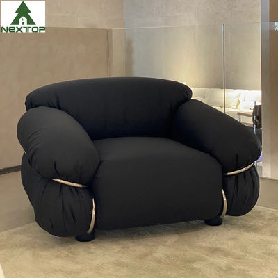 Salone nero di Sofa Chair Puffy Exterior Villa del tessuto della mobilia della camera da letto dell'hotel dell'OEM singolo
