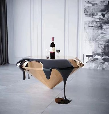 Tavolo da caffè in fibra di vetro multicolore di design italiano unico forma di lava di diamante