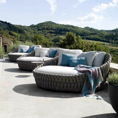 Buon prezzo Hotel di lusso Letto rotondo in rotino all' aperto Divano a sdraio Alfresco in linea